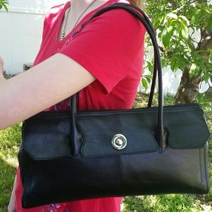 PELLE STUDIO BLACK LEATHER HANDBAG MINT